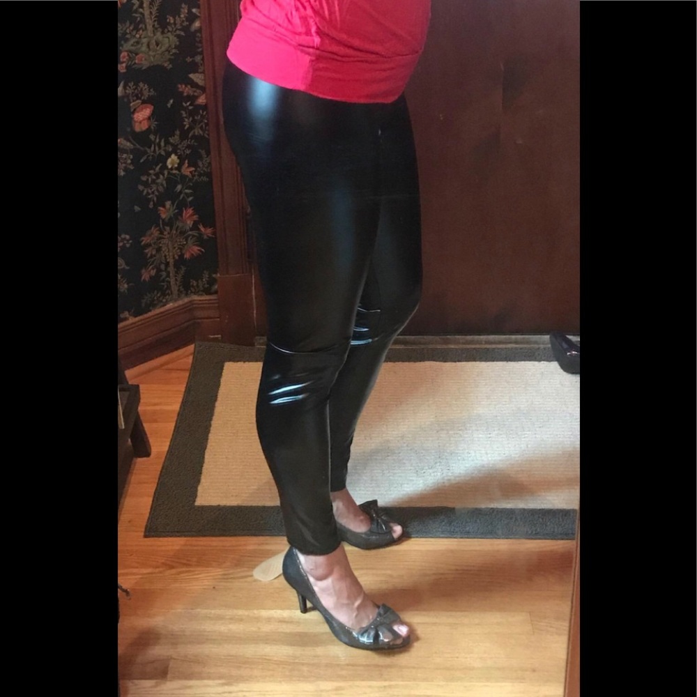 HOST PICK πFaux Leather Booty Lifting Leggins Black Pants - Picture 17 of 17